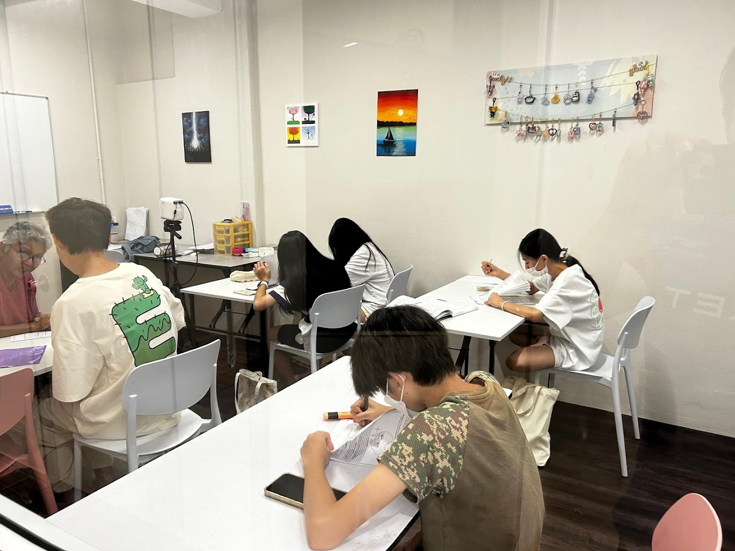 Brainwave Academy Tuition & Language Centre (IGCSE) — photo 1