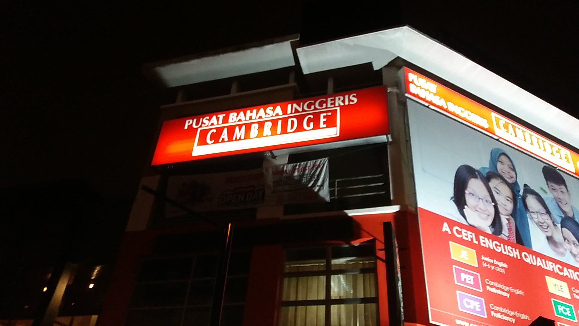 Cambridge English For Life-Bandar Ambang Botanic Klang — photo 1