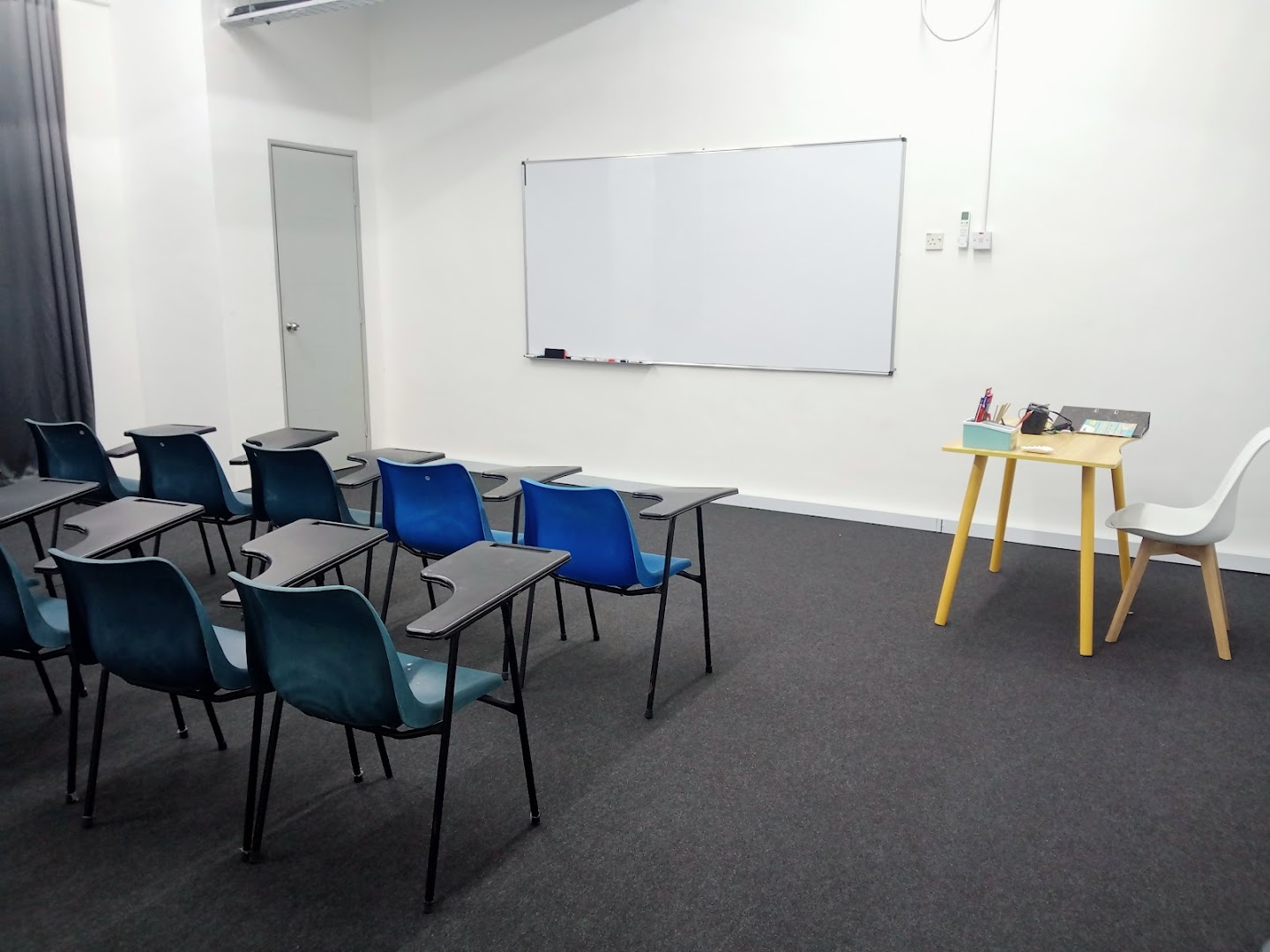 Charlton Academy — photo 4