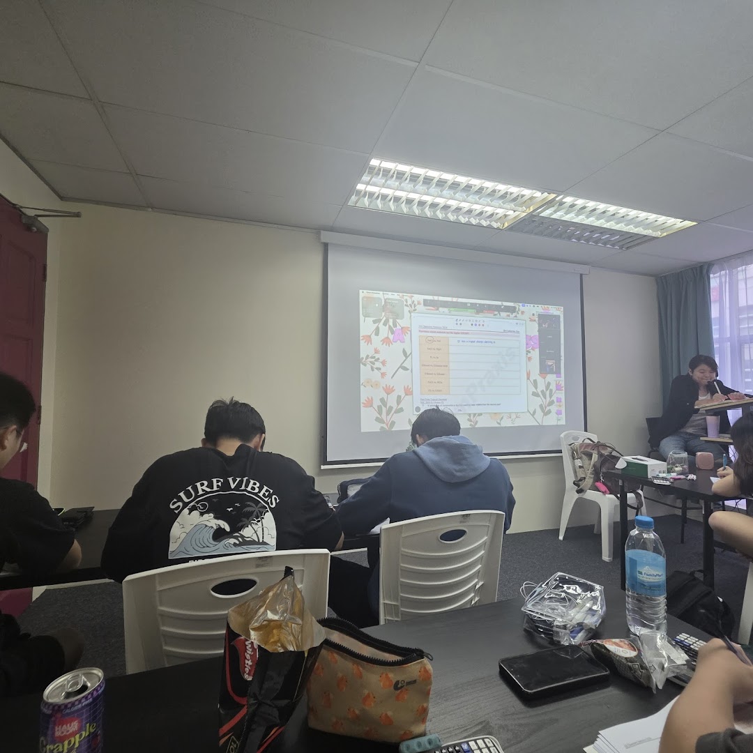 ChemPraxis A-level & IGCSE Tuition centre @ Puchong — photo 4