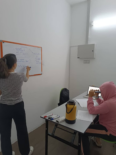 Education House IGCSE Homeschool & Tuition Centre - Ampang — tuition centre in Kuala Lumpur