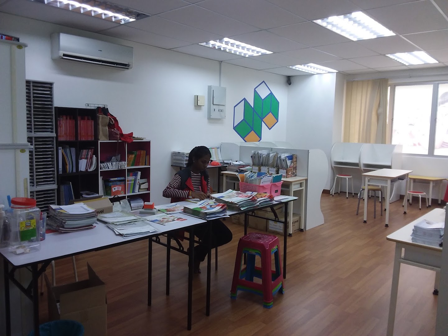 Eye Level Taman Meranti Jaya — photo 2
