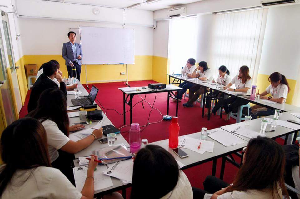 Glexis Tuition Centre & Daycare Cheras Damai Perdana 新时代安亲补习中心首都镇 — photo 2