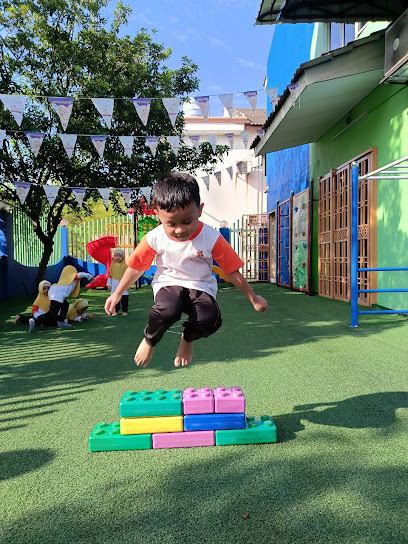 Little Caliphs Bukit Tinggi - Islamic Kindergarten, Daycare, Transit, Reading & Tuition Klang, Selangor — tuition centre in Klang