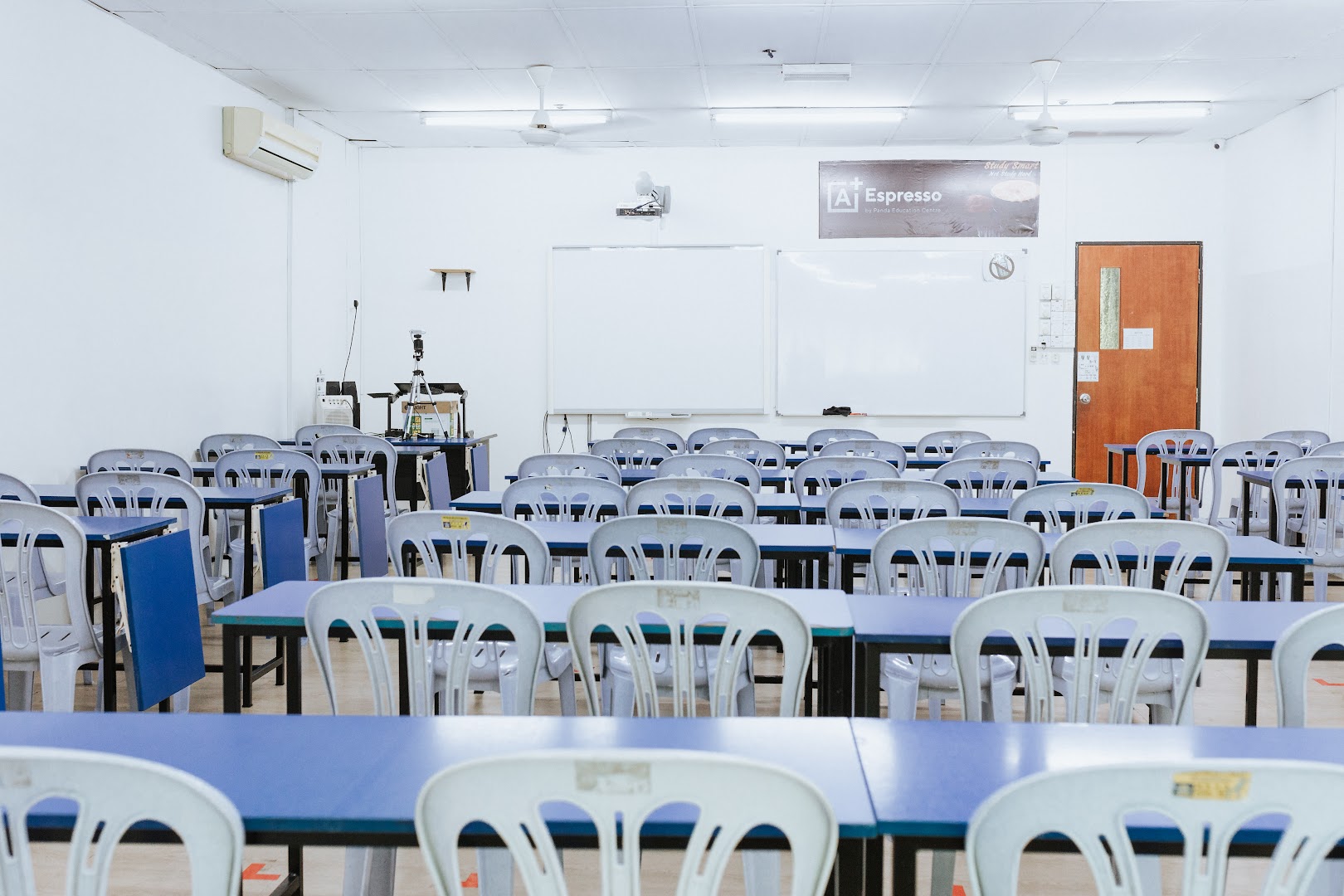 Panda Education Tuition Centre 品德教育补习中心 (HQ) — photo 1