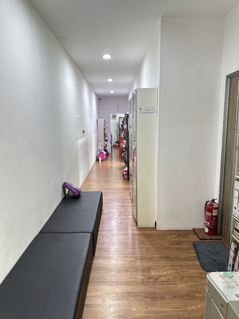 Potensi Jaya - Tuition Centre @ Bukit Indah 潜能补习及托育学院 — photo 4