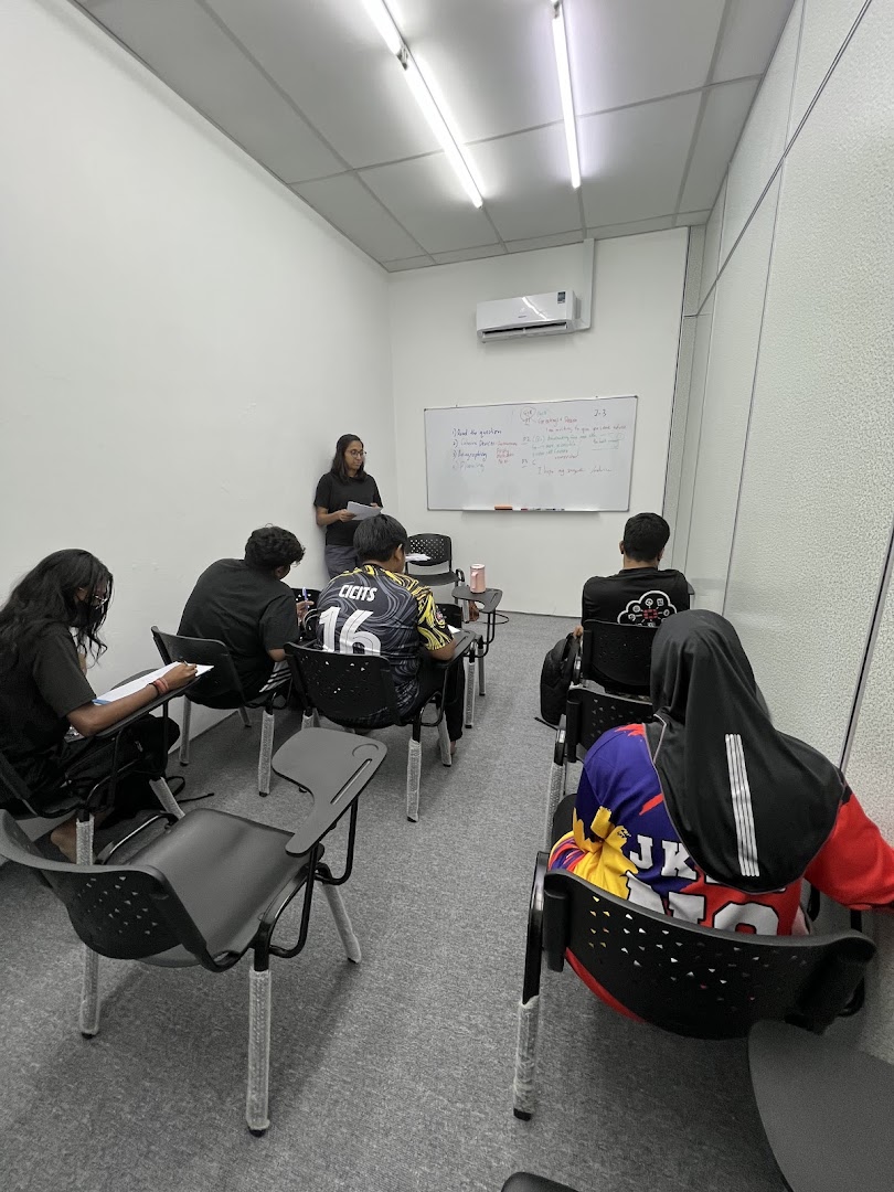 Pusat Tuisyen Edu Excel - Cikgu Harnish — photo 4