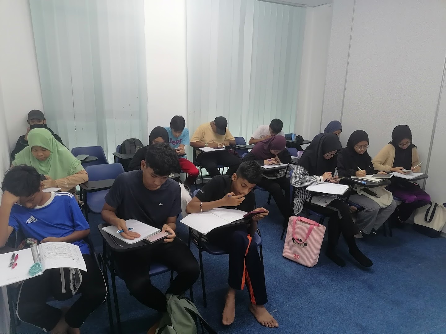 Pusat Tuisyen Emeritus — photo 5