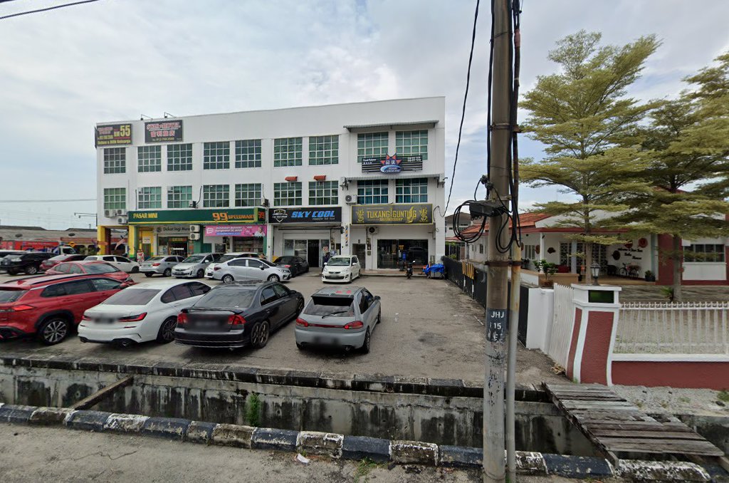 Pusat Tuisyen Hemah Cemerlang 品优教育专院 — photo 1