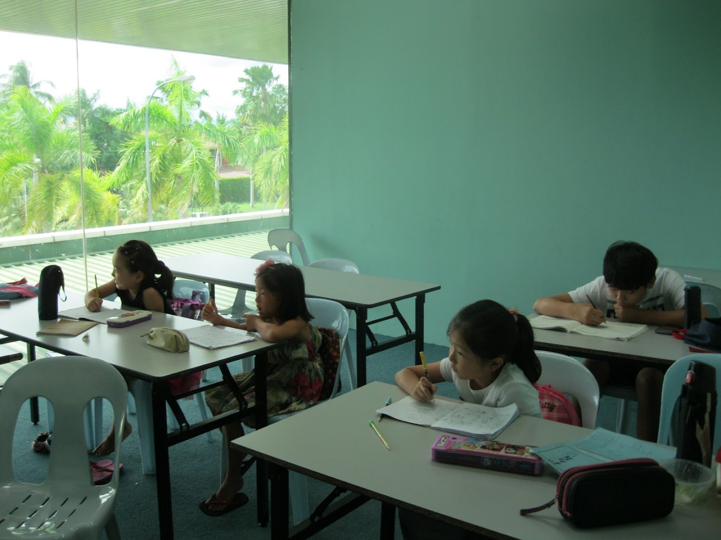 Pusat Tuisyen Indah Maju/Tuition Centre Likas Square — photo 1