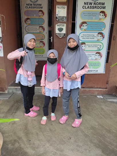Pusat Tuisyen Juara Bestari — tuition centre in Durian Tunggal