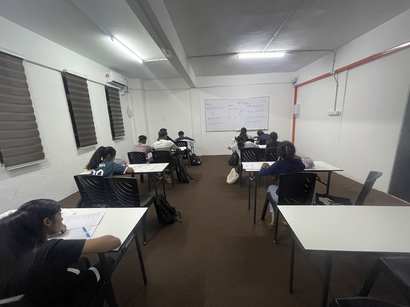 Pusat Tuisyen K Genius — photo 1