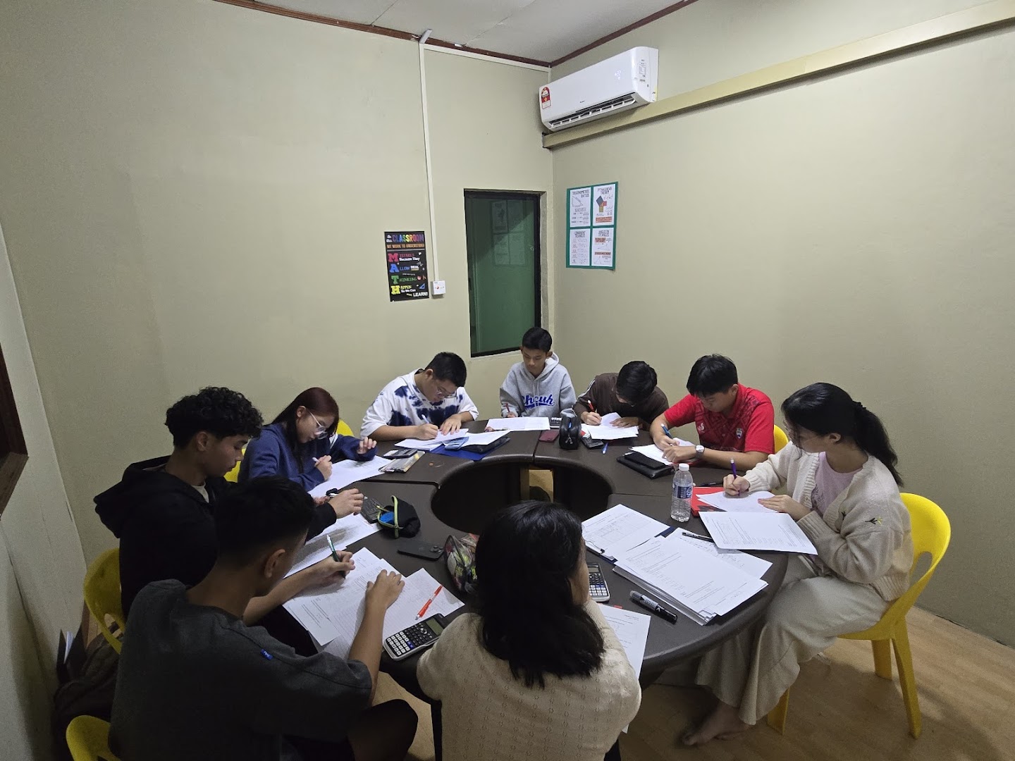 Pusat Tuisyen Titans — photo 2