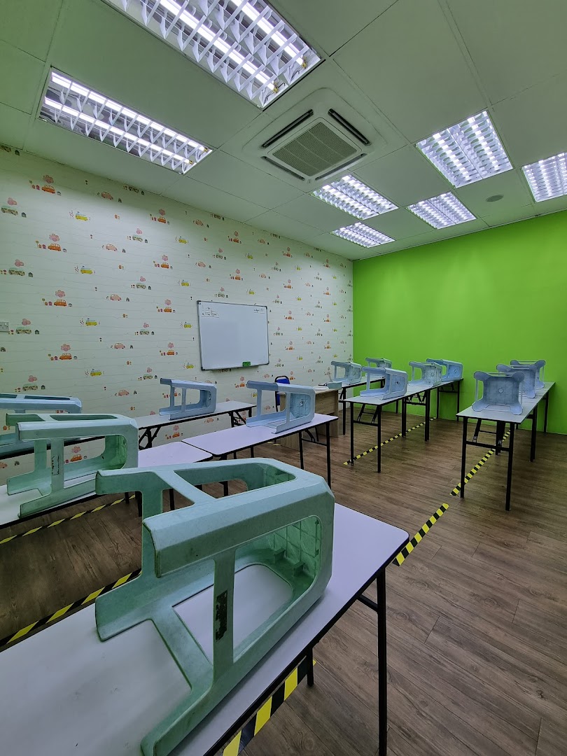 优异安亲补习中心 Pusat Tuisyen Tunas Manja PTTM Tuition & Daycare Centre Lobak — photo 3