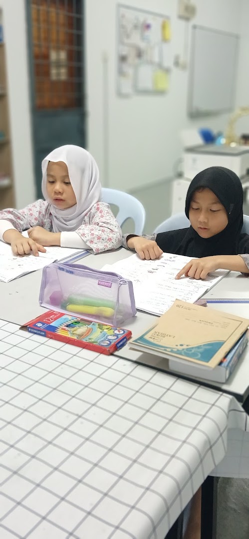 Pusat Tuisyen V Genius — photo 3