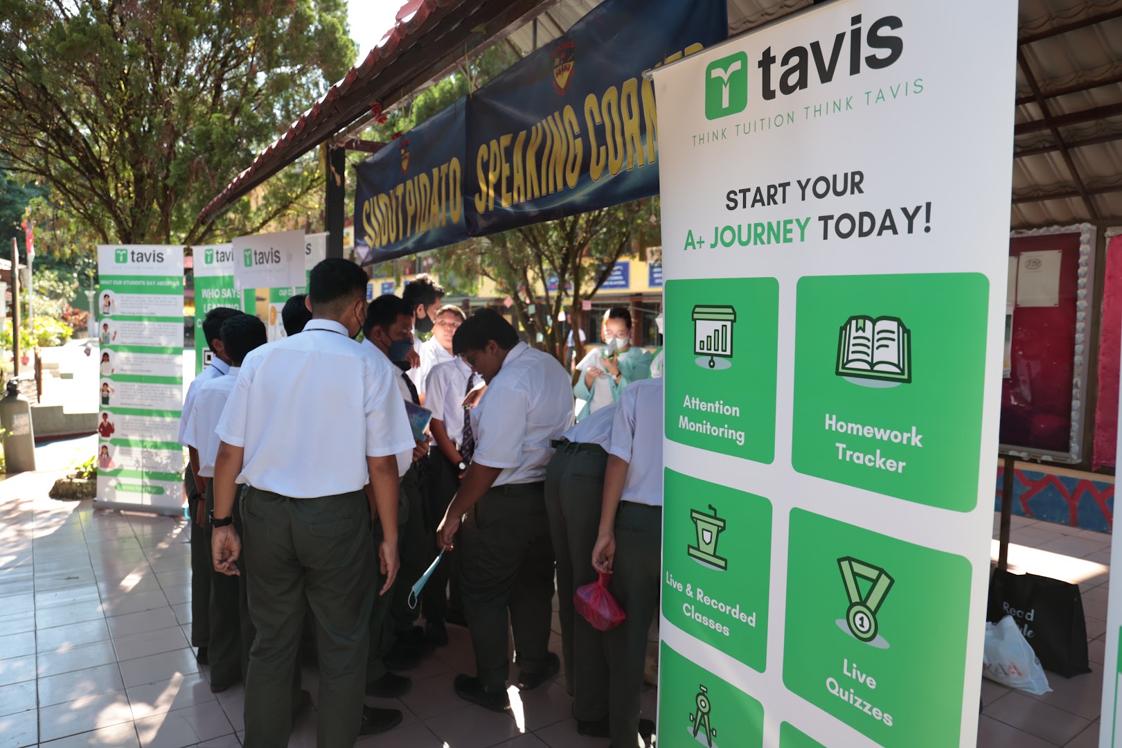 Tavis (Malaysia's No. 1 Online Tuition Centre) — photo 1
