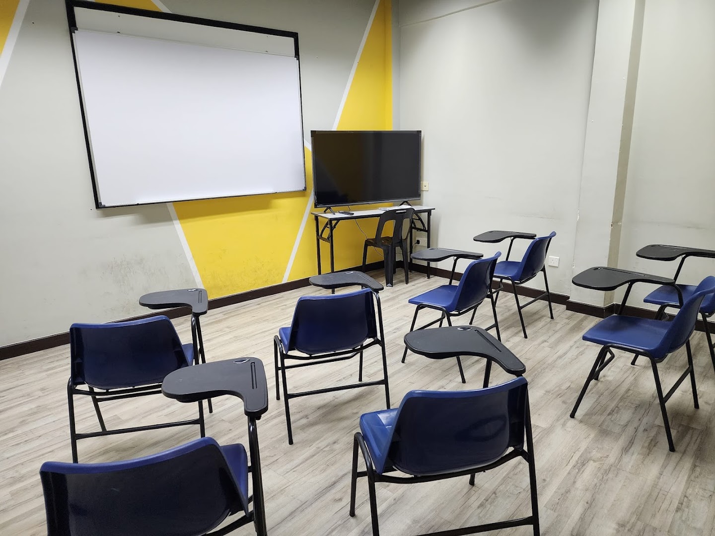 Tuition Centre | LK EDU Jalan Besar Kepong Branch | 补习中心 | 安亲班 — photo 5