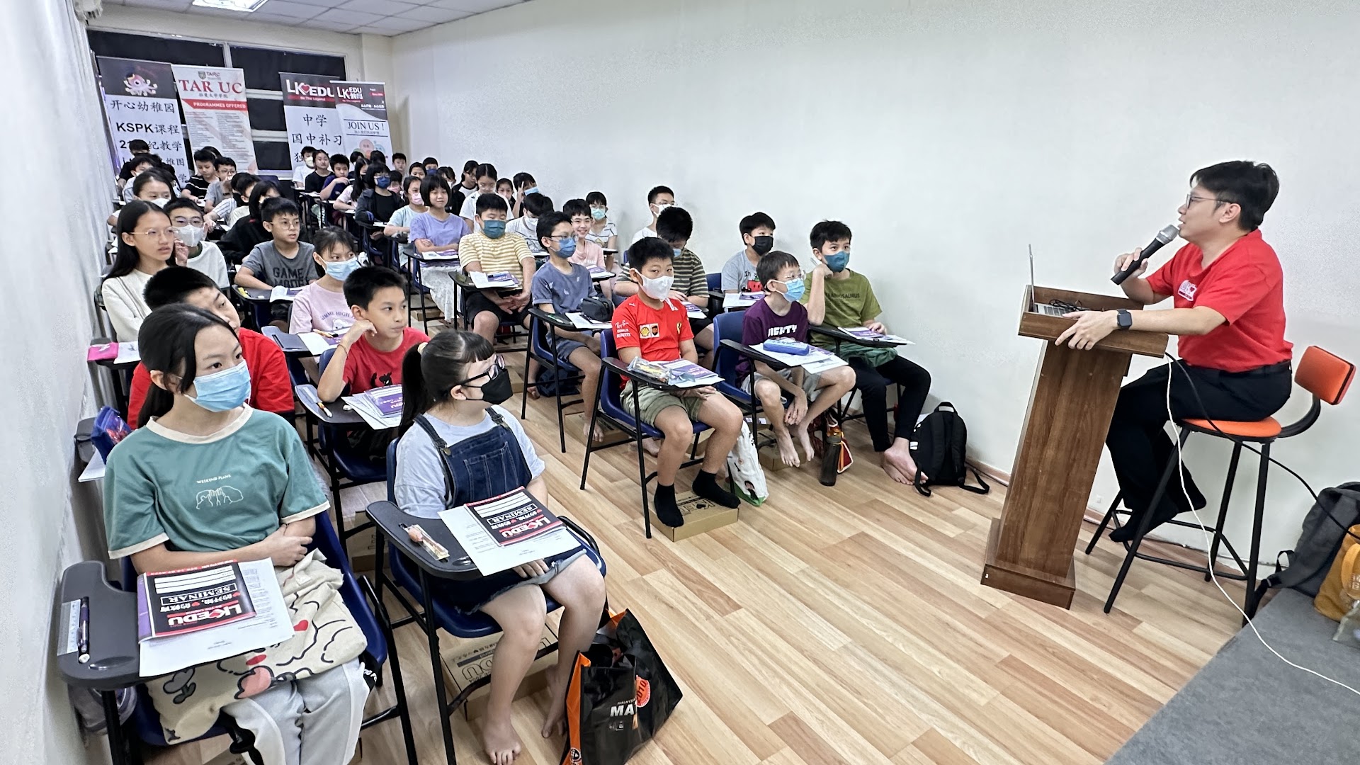 Tuition Centre | LK EDU Taman Usahawan Kepong Branch | 补习中心 | 国中补习 | 独中补习 — photo 1