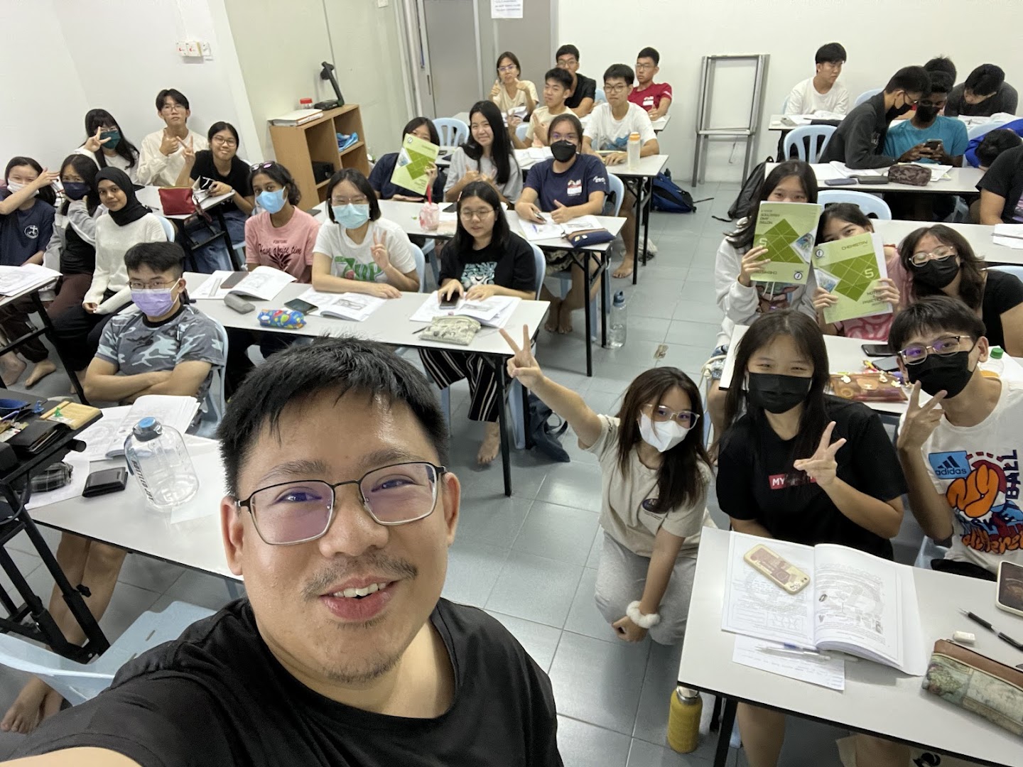 Tutor Walter (Waltzkimiya) - SPM & IGCSE Chemistry Tuition @ Teliti — photo 4