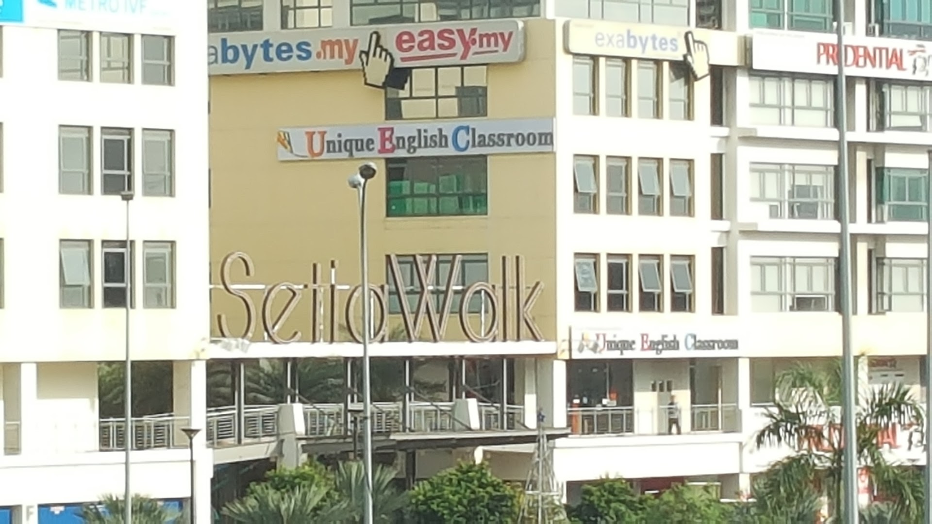 Unique English Classroom — photo 5