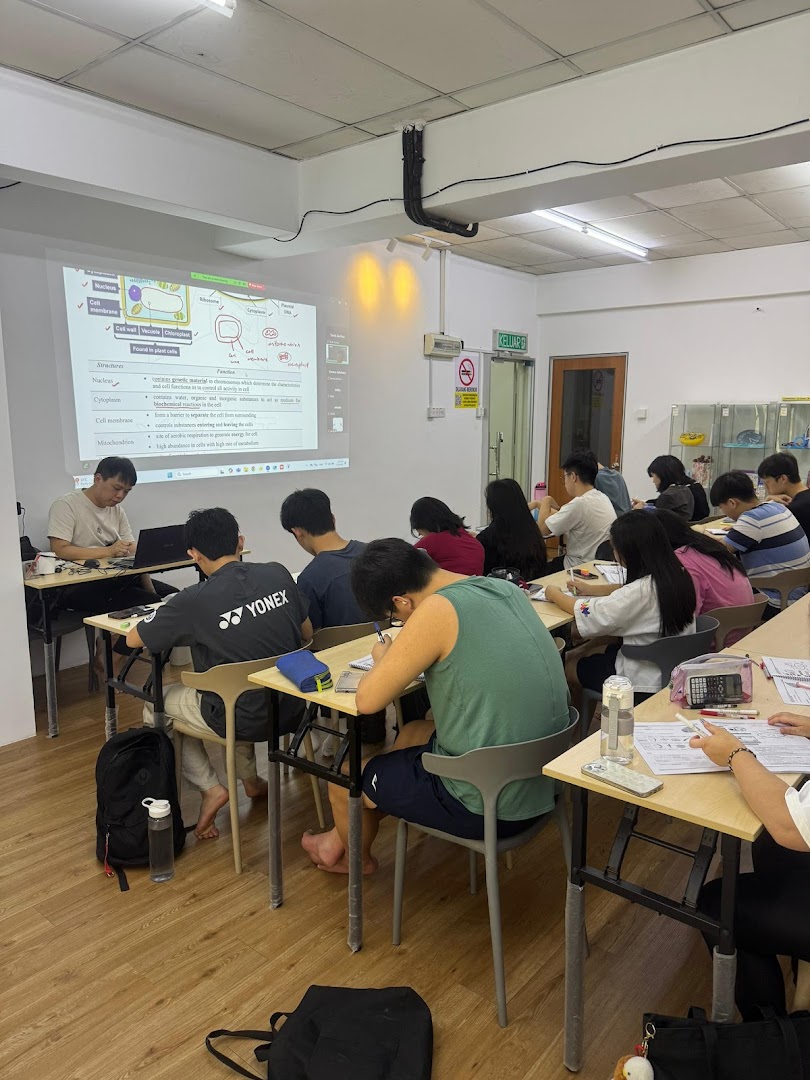 VBest Tuition Centre | 补习中心 | Seri Kembangan | Yr 1 to Yr 12 — photo 1