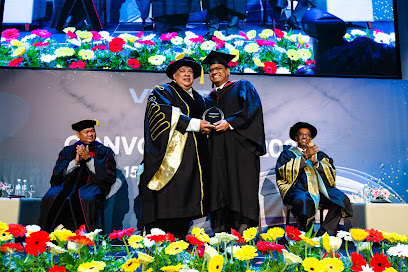 Veritas University College — tuition centre in Petaling Jaya