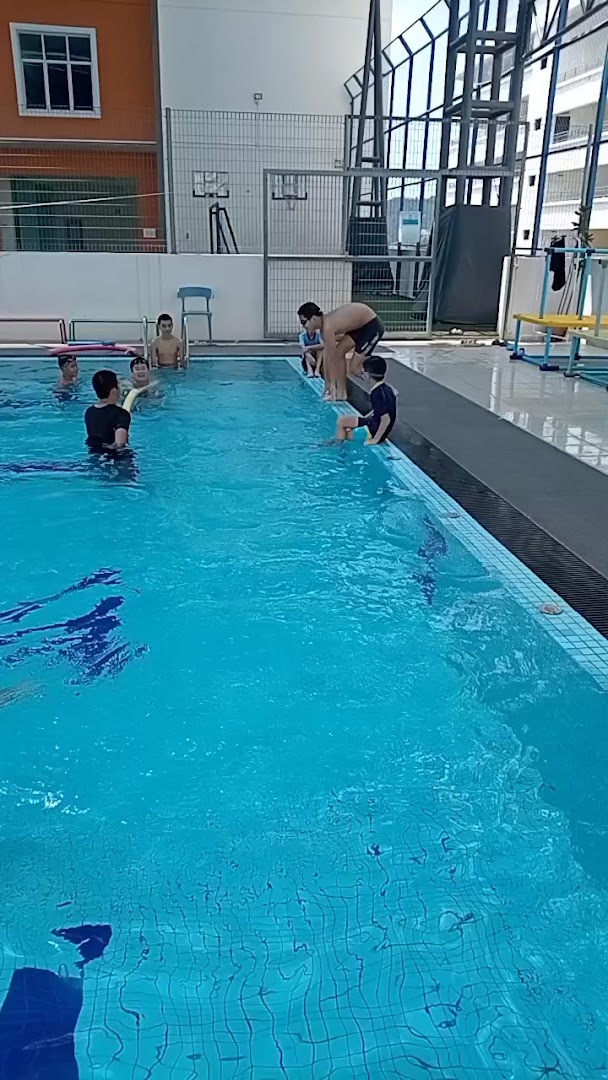 Water King Science Tuition Center 中学安亲班 — photo 1